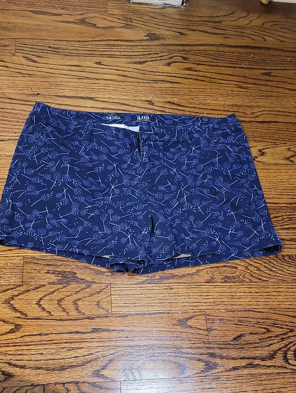 a.n.a Navy Shorts with Light Blue Dandelion Print